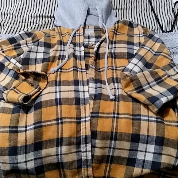 american eagle men's hooded flannel